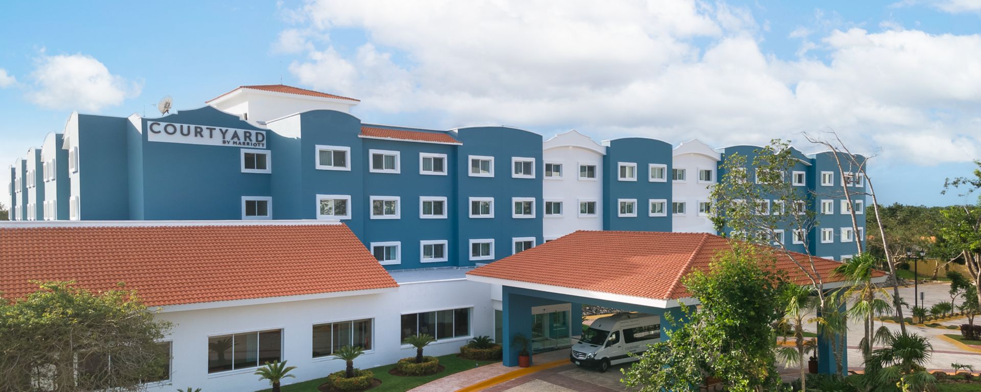 Courtyard by Marriott Cancun Airport — imagen 1