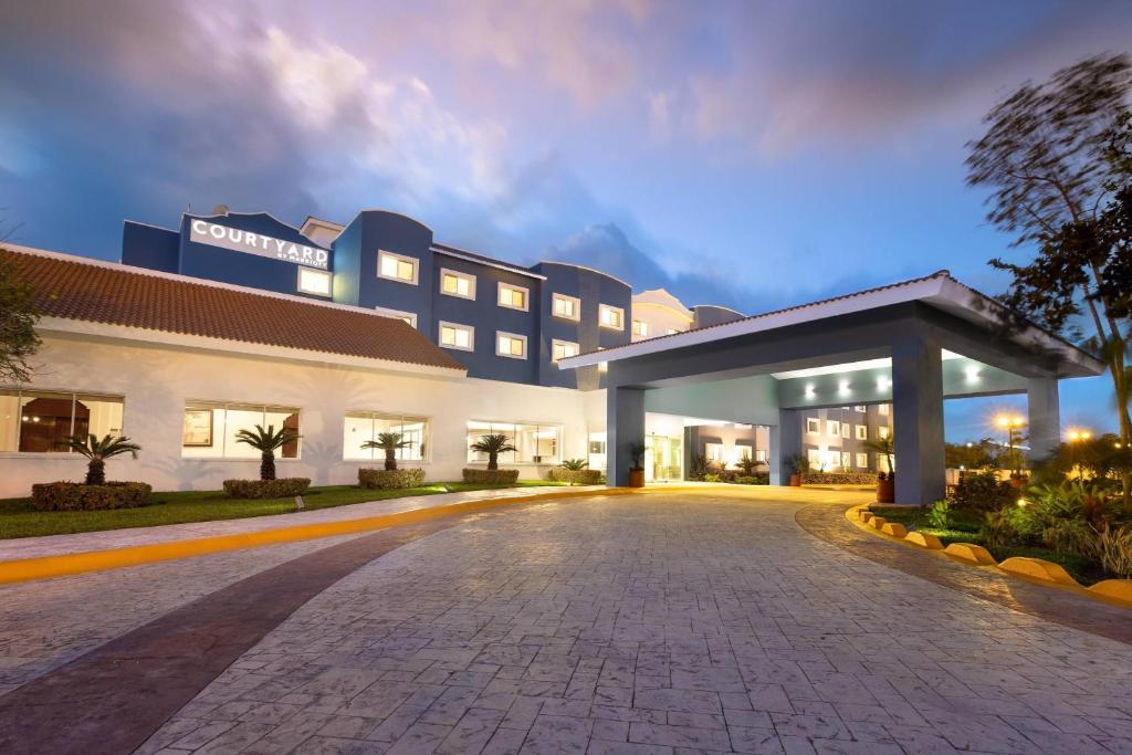 Courtyard by Marriott Cancun Airport — imagen 3