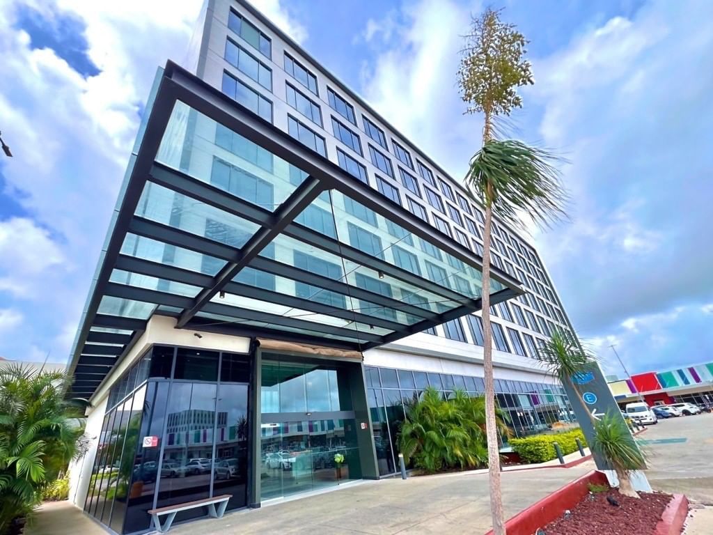 Fiesta Inn Express Cancún Cumbres — imagen 1